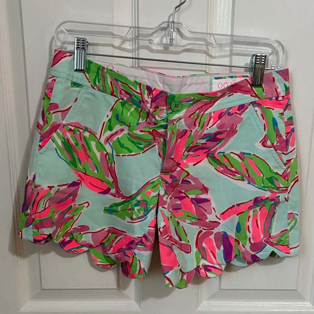 Lilly Pulitzer Women's Scallop Hem Printed Shorts - Mint with Pink & Green